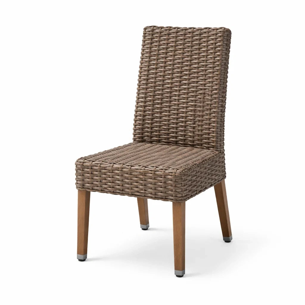 Stuhl aus Rattan und Holzrahmen Braun